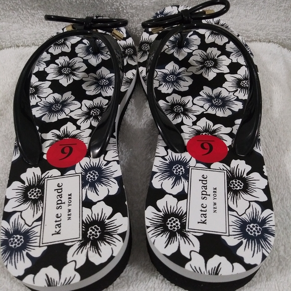 🆕Kate Spade Flip Flops - Picture 2 of 7
